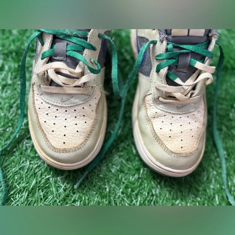 Nike Kids Sneakers in White and Blue Size‎ 13C